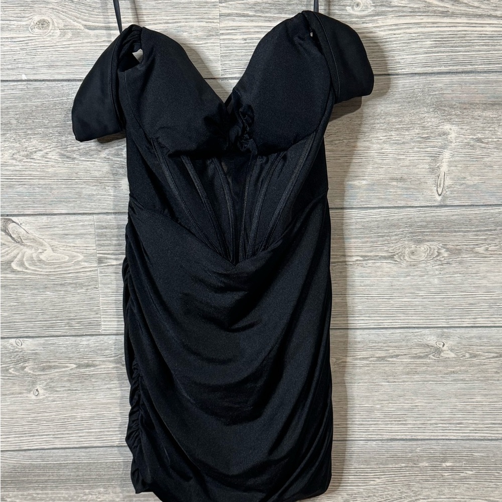 ALYCE Paris Black Short Off The Shoulder Corset Straight Dress, Size 8 - Picture 3 of 13